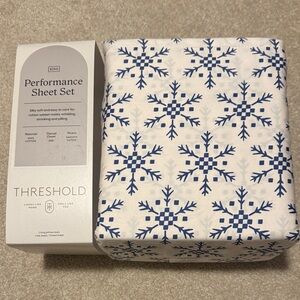 Threshold White and Blue Snowflake Sheet Set